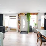 Design Apt In Front Of The Belleville Park